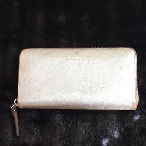 Kate Spade Zippered Wallet